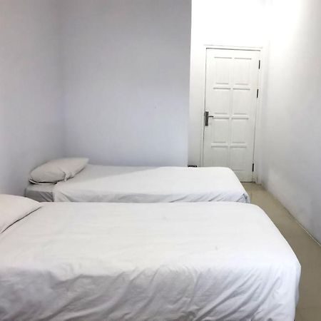 Hotel Aqiilah Syariah Lamongan Dış mekan fotoğraf