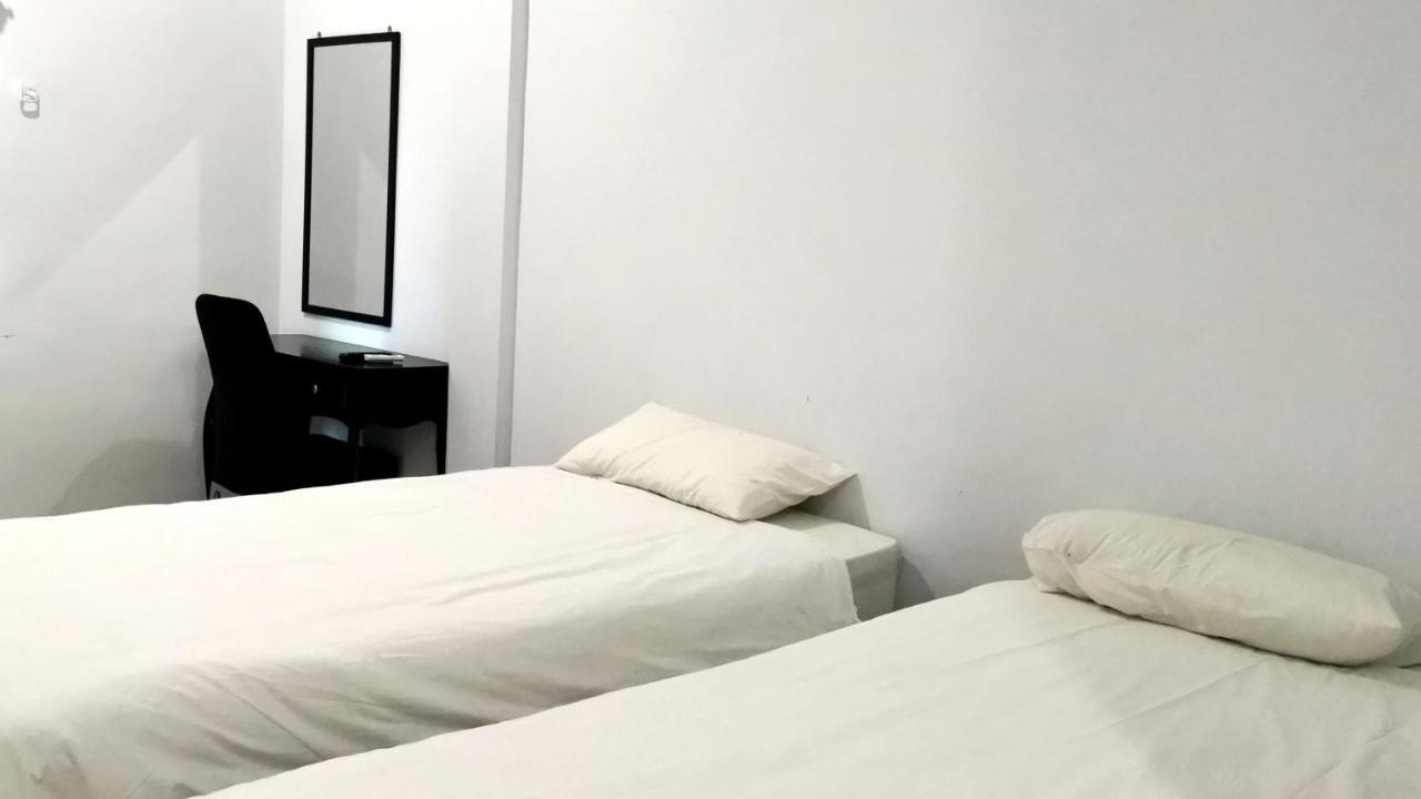 Hotel Aqiilah Syariah Lamongan Dış mekan fotoğraf