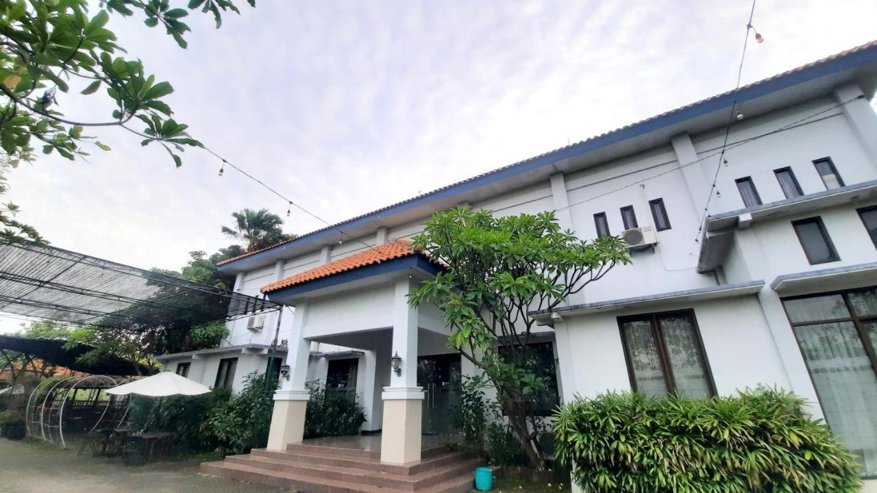Hotel Aqiilah Syariah Lamongan Dış mekan fotoğraf
